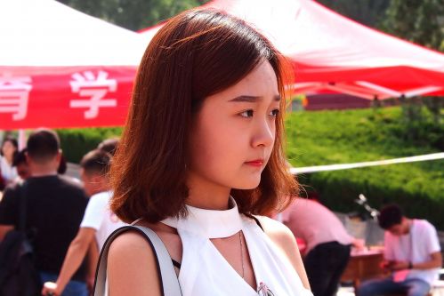 山东艺术学院新生报到，校园颜值顿时飙升  6