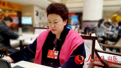 全国人大代表刘晓静