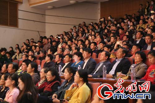 &ldquo;高雅艺术进校园&rdquo;活动走进山东艺术学院